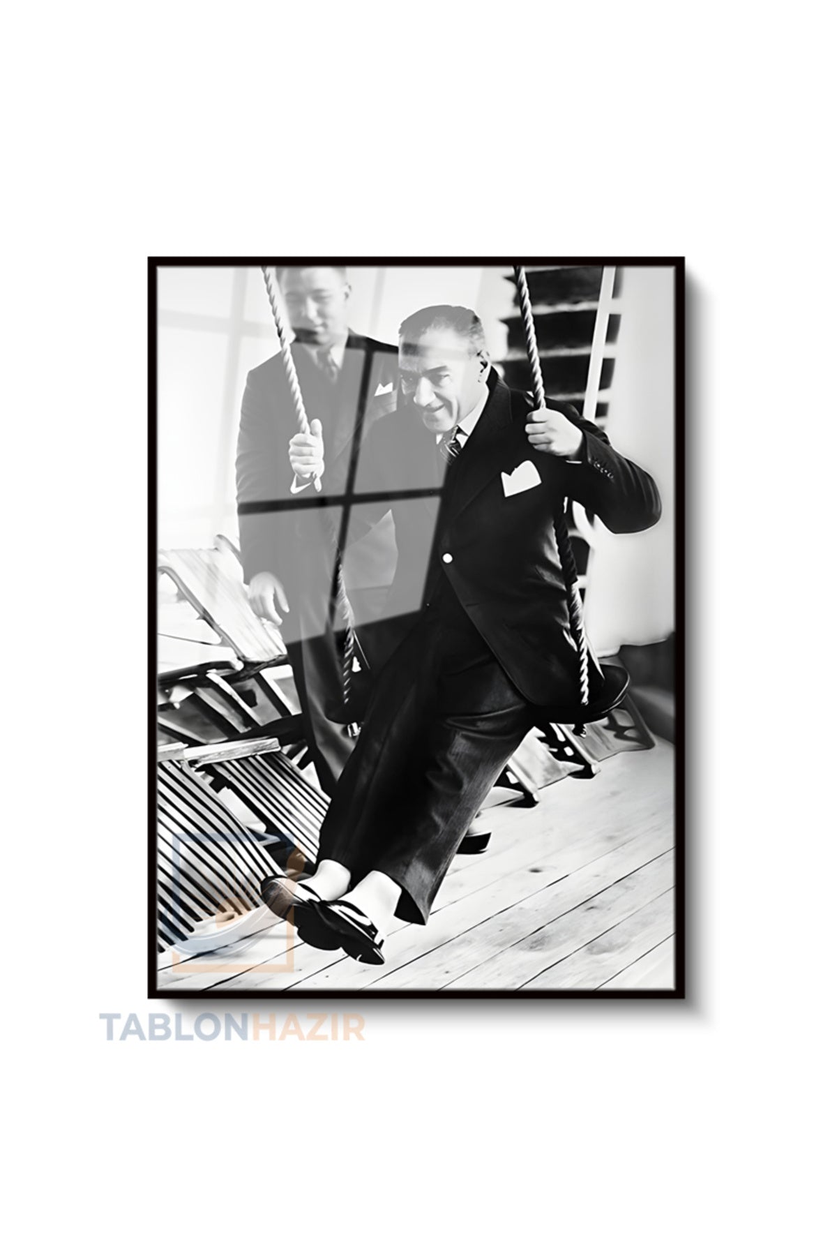 Dikey Çerçeveli Cam Salıncakta Ataturk Modern Ev Dekoru Duvar Sanatı Ev Ofis Tablosu
