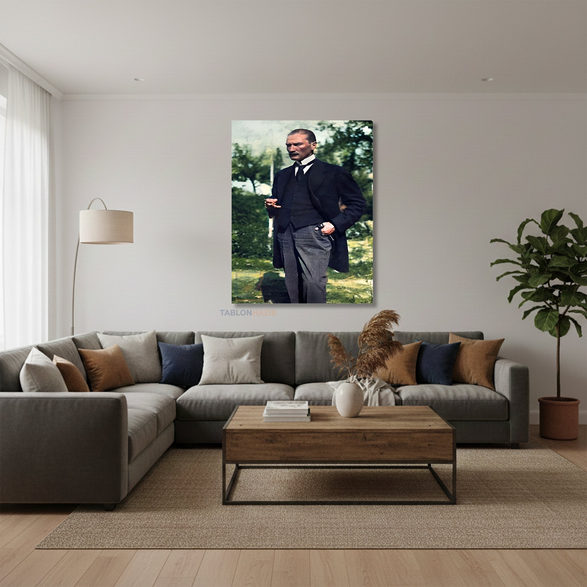 Dikey Kanvas Tablo Salon Duvar Tablosu Renkli Atatürk Eli Cepte Yeni Ev Hediyesi Ofis Tablosu