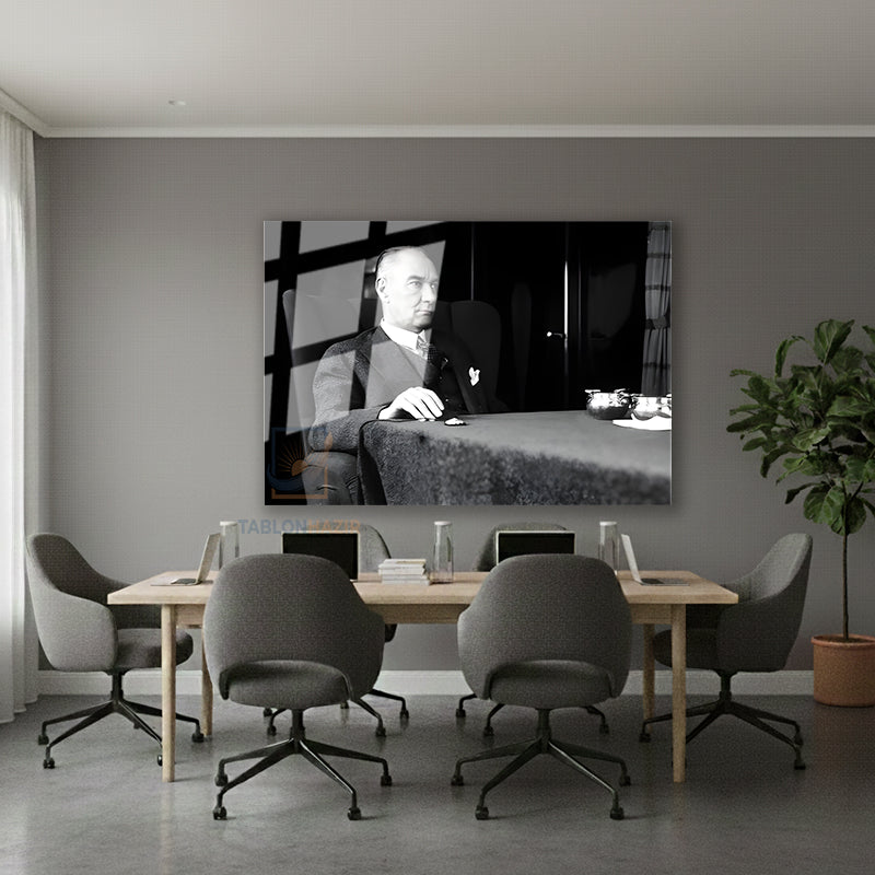Yatay Cam Tablo Salon Duvar Tablosu Yatay Cam Ataturk Masada Otururken Yeni Ev Hediyesi Ofis Tablosu